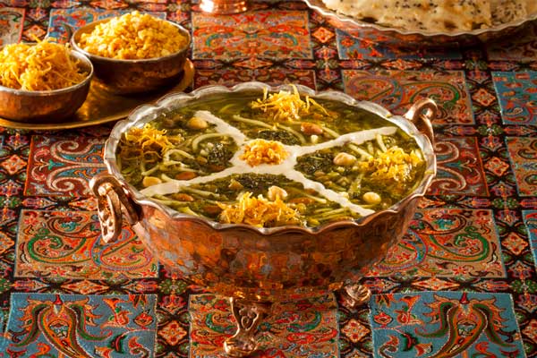 طرز تهیه آش رشته